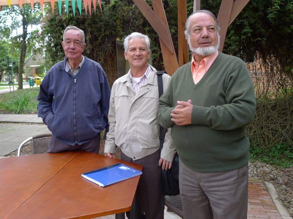 From left to right: Gilberto Mahecha, Gustavo Morales, Francisco Sánchez